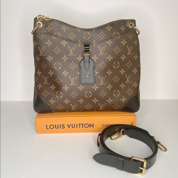 ❌SOLD❌ Louis Vuitton odeon crosssbody - Picture 1 of 15